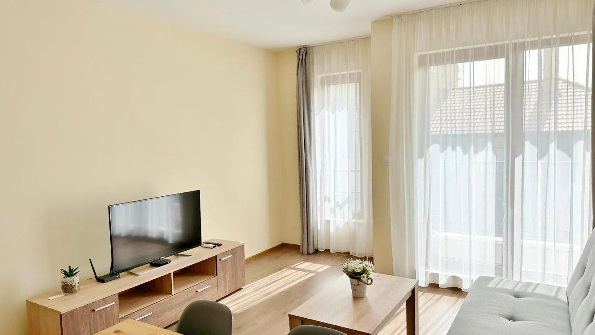 Central Flat & Free Parking Varna